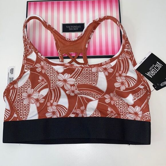 New Victoria Secret Sport bra - Picture 1 of 6